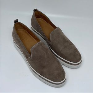 BILL BLASS | Sutton Suede Sneaker Cement Size 9